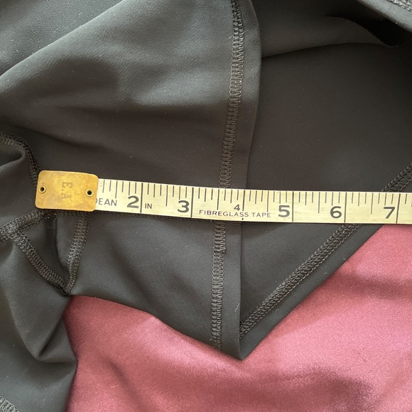 ALO shorts - Picture 8 of 9